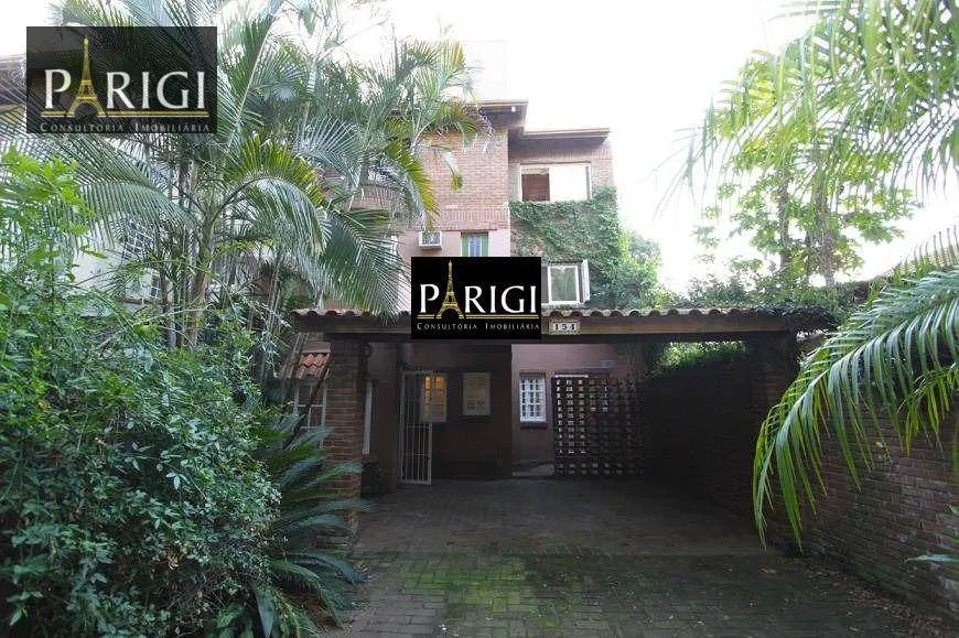 Foto 1 de Casa com 3 Quartos à venda, 220m² em Espiríto Santo, Porto Alegre