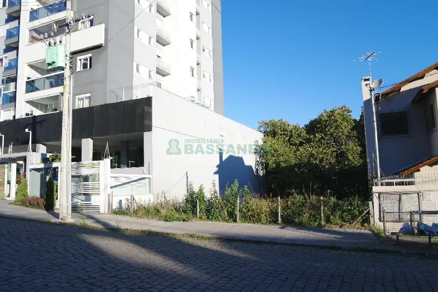 Foto 1 de Lote/Terreno para alugar, 360m² em Parque dos Vinhedos, Caxias do Sul