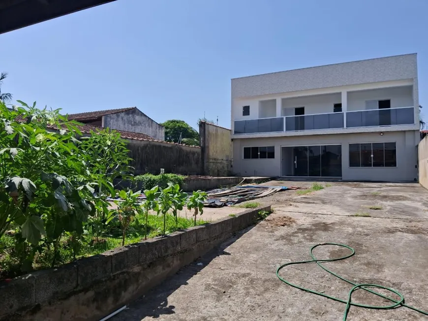 Foto 1 de Sobrado com 2 Quartos à venda, 198m² em Balneário Gaivotas, Itanhaém