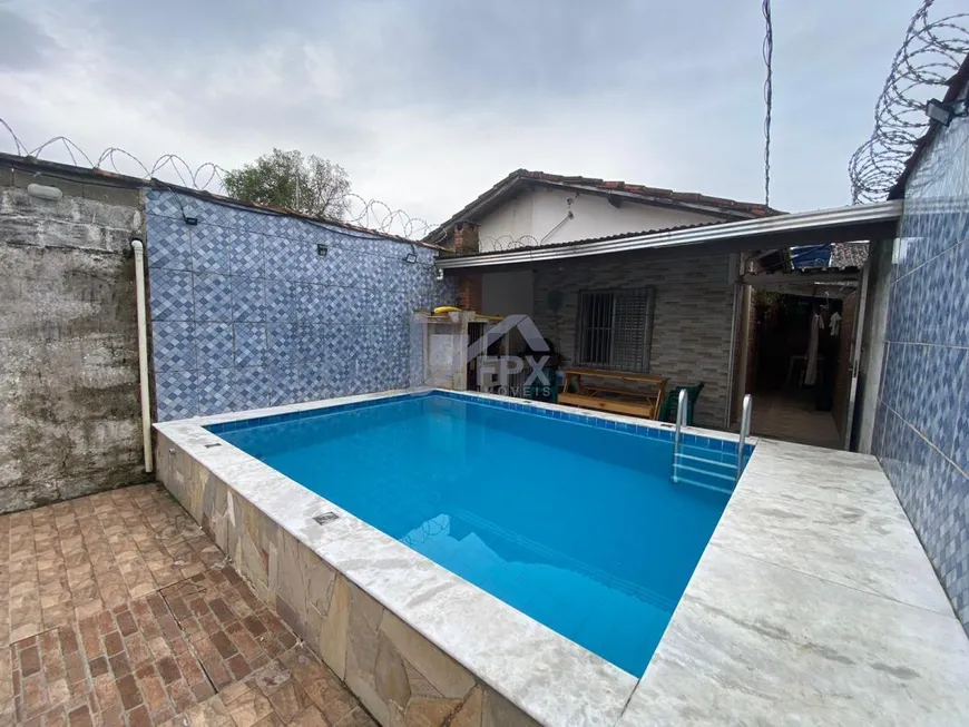 Foto 1 de Casa com 2 Quartos à venda, 68m² em Gaivota Praia, Itanhaém