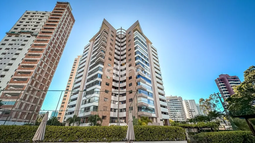 Foto 1 de Apartamento com 5 Quartos à venda, 317m² em Guararapes, Fortaleza