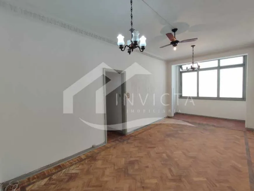 Foto 1 de Apartamento com 3 Quartos à venda, 124m² em Leme, Rio de Janeiro