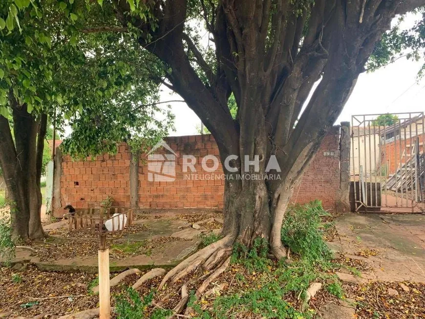 Foto 1 de Casa com 3 Quartos à venda, 100m² em Monte Castelo, Campo Grande