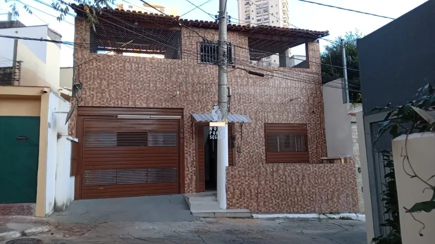 Foto 1 de Casa com 2 Quartos à venda, 200m² em Santana, São Paulo