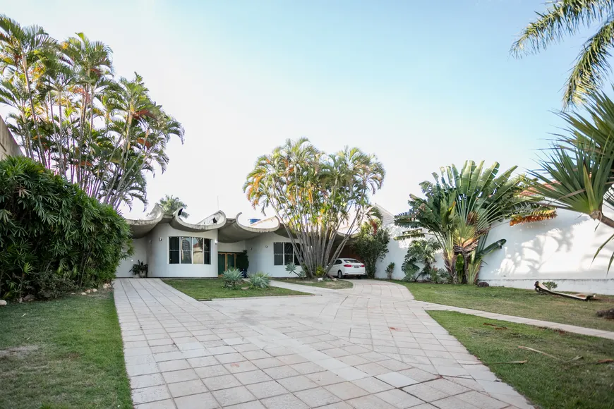 Foto 1 de Casa com 4 Quartos para venda ou aluguel, 645m² em Centro, Campo Grande