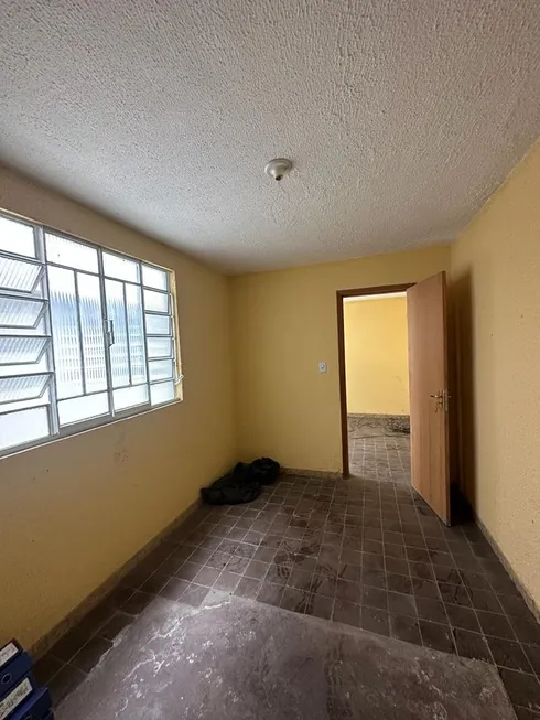 Foto 1 de Kitnet com 1 Quarto para alugar, 30m² em Nova Cidade, Itaboraí