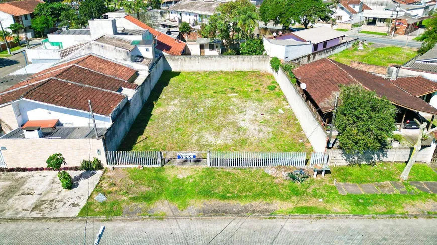 Foto 1 de Lote/Terreno à venda, 473m² em Centro, Guaratuba