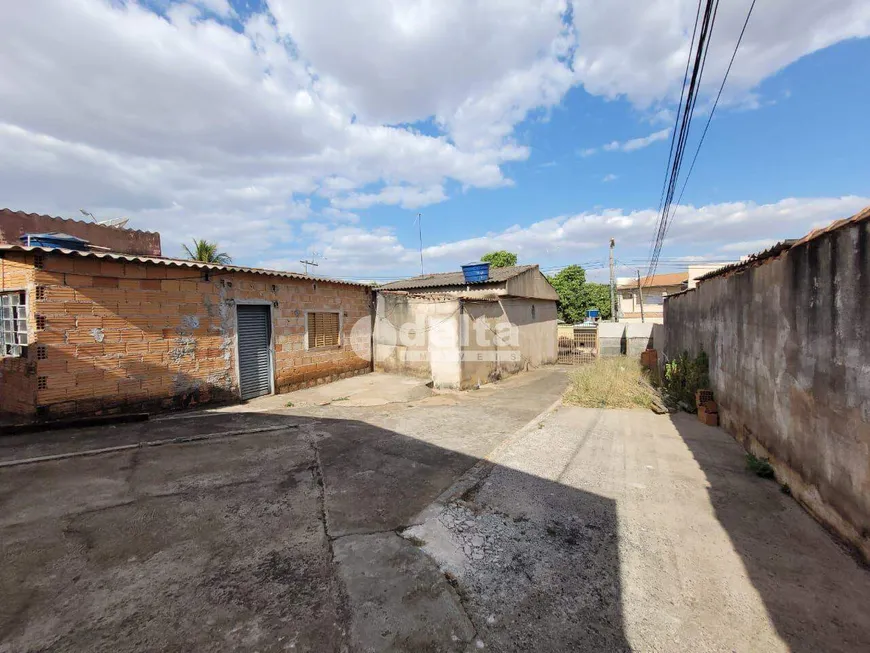 Foto 1 de Lote/Terreno à venda, 480m² em Tibery, Uberlândia