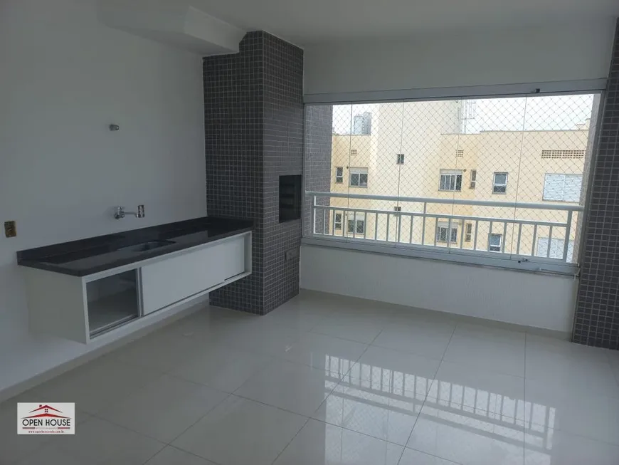 Foto 1 de Apartamento com 2 Quartos para alugar, 82m² em Jardim Aquarius, São José dos Campos