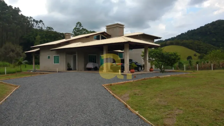 Foto 1 de Casa com 4 Quartos à venda, 320m² em Testo Central, Pomerode