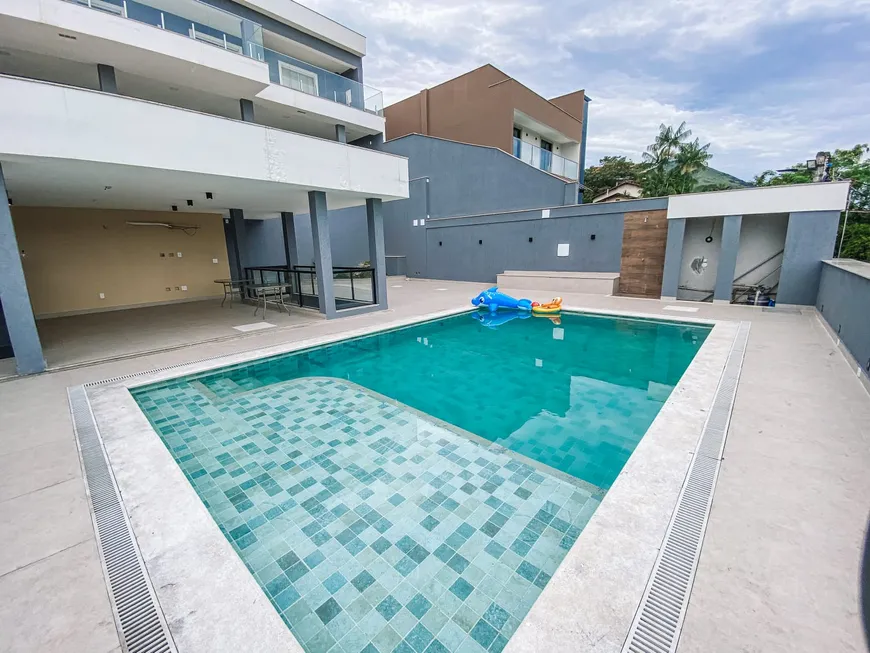 Foto 1 de Casa de Condomínio com 5 Quartos à venda, 700m² em Freguesia- Jacarepaguá, Rio de Janeiro