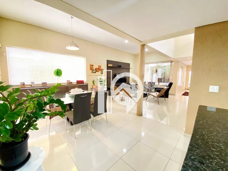 Foto 1 de Casa de Condomínio com 5 Quartos à venda, 300m² em Condomínio Sunset Garden, Jacareí