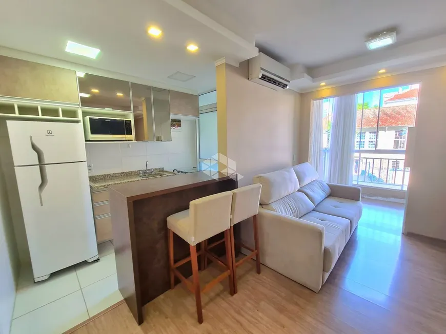 Foto 1 de Apartamento com 2 Quartos à venda, 51m² em Teresópolis, Porto Alegre