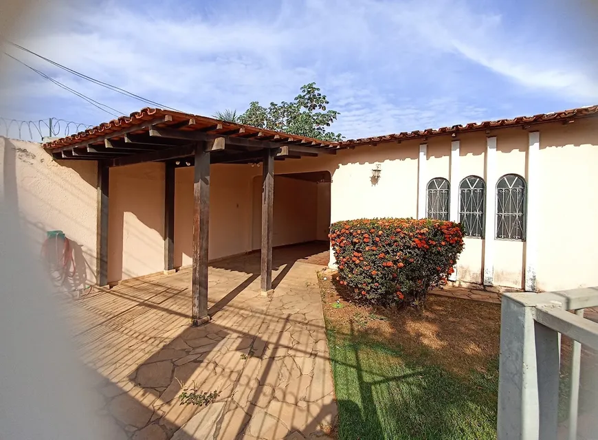 Foto 1 de Casa com 3 Quartos à venda, 230m² em Boa Esperança, Cuiabá