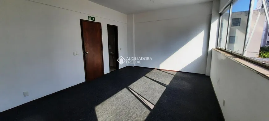 Foto 1 de Sala Comercial para alugar, 31m² em Moinhos de Vento, Porto Alegre