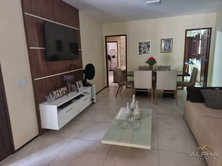 Foto 1 de Casa com 4 Quartos à venda, 240m² em Chacara da Prainha, Aquiraz