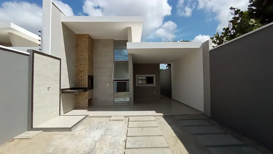 Foto 1 de Casa com 3 Quartos à venda, 105m² em Guaribas, Eusébio