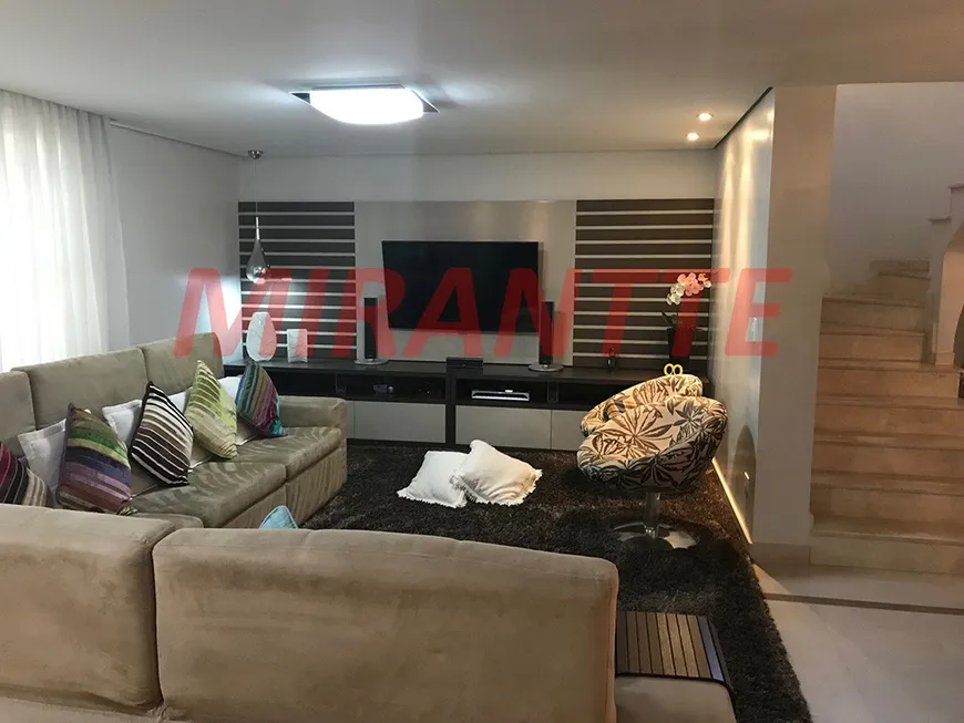 Foto 1 de Sobrado com 4 Quartos à venda, 300m² em Vila Ester, São Paulo