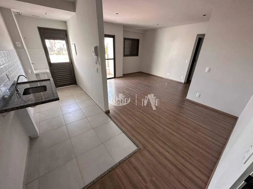 Foto 1 de Apartamento com 3 Quartos à venda, 64m² em Centro, Londrina