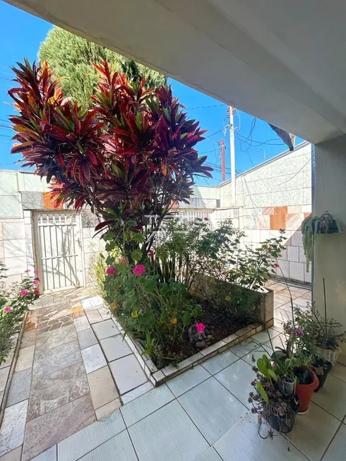 Foto 1 de Casa com 4 Quartos à venda, 101m² em Jardim Independência, Rio Claro