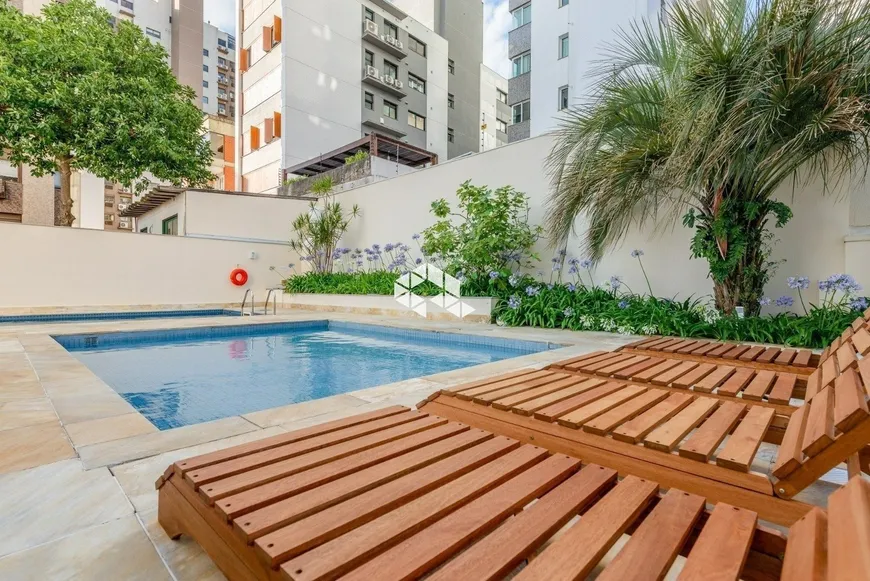 Foto 1 de Apartamento com 3 Quartos à venda, 106m² em Petrópolis, Porto Alegre