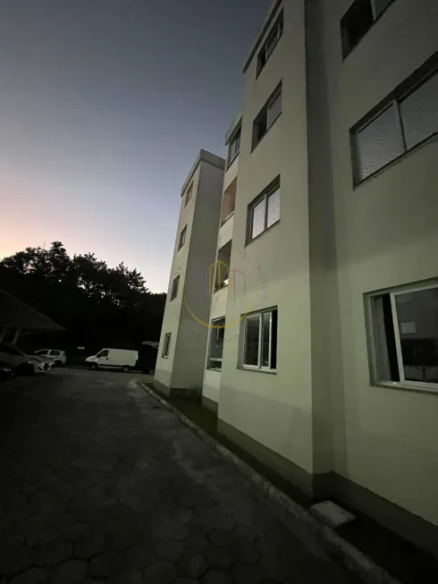 Foto 1 de Apartamento com 2 Quartos à venda, 50m² em Fundos, Biguaçu