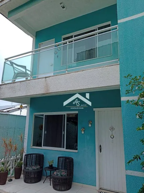Foto 1 de Casa com 3 Quartos à venda, 2222m² em Ouro Verde, Rio das Ostras