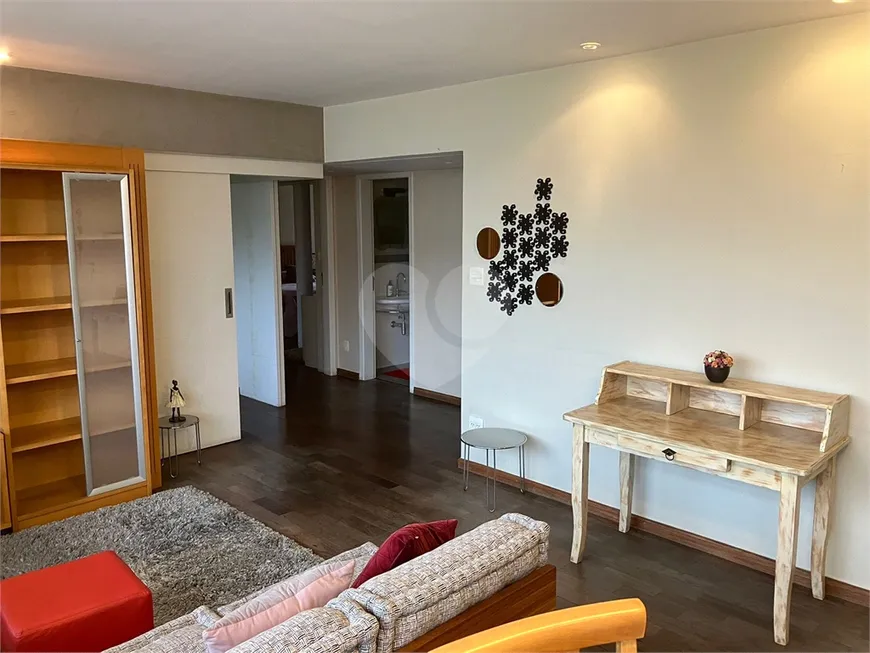 Foto 1 de Apartamento com 3 Quartos à venda, 109m² em Jardim Paulista, São Paulo