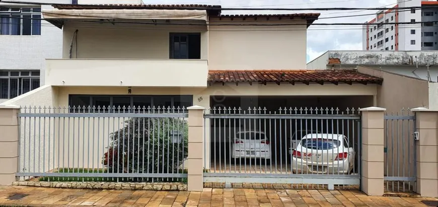 Foto 1 de Sobrado com 4 Quartos à venda, 378m² em Lidice, Uberlândia