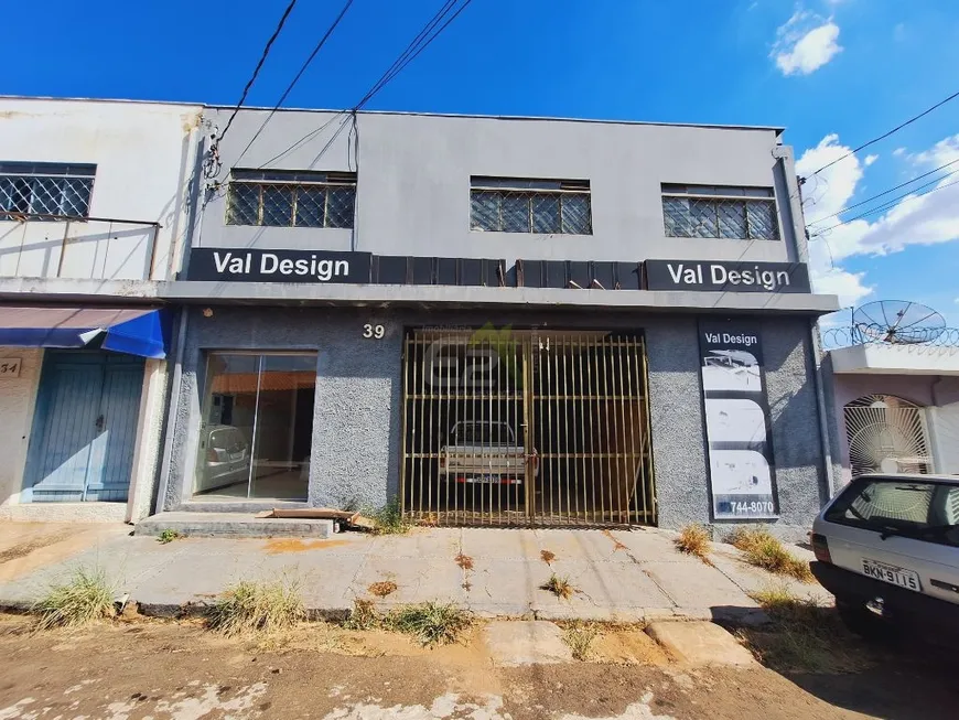 Foto 1 de Galpão/Depósito/Armazém à venda, 309m² em Jardim Tangará, São Carlos