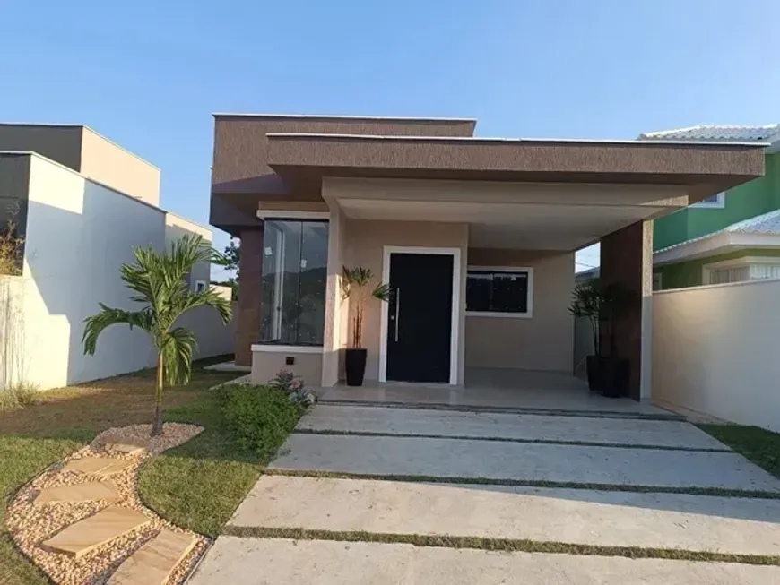 Foto 1 de Casa de Condomínio com 3 Quartos à venda, 99m² em Pindobas, Maricá