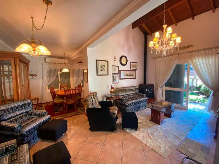 Foto 1 de Casa de Condomínio com 3 Quartos à venda, 137m² em Ipê Amarelo, Gramado