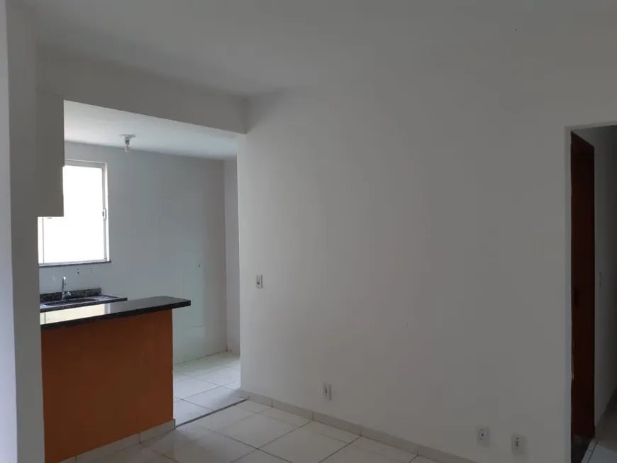 Foto 1 de Casa de Condomínio com 2 Quartos à venda, 60m² em Jóquei Clube, São Gonçalo