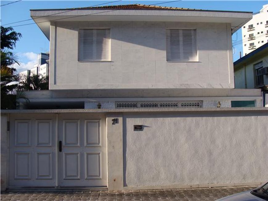Foto 1 de Sobrado com 4 Quartos à venda, 245m² em Ponta da Praia, Santos