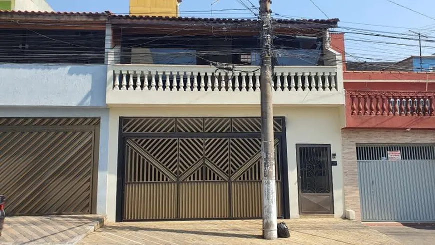 Foto 1 de Casa com 3 Quartos à venda, 213m² em Jardim Silvina, São Bernardo do Campo