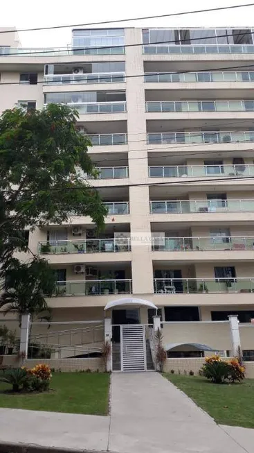 Foto 1 de Apartamento com 3 Quartos à venda, 110m² em Parque Hotel, Araruama