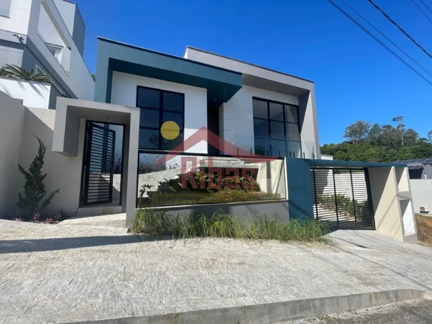 Foto 1 de Casa com 3 Quartos à venda, 307m² em Amizade, Jaraguá do Sul