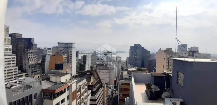 Foto 1 de Apartamento com 3 Quartos à venda, 82m² em Centro Histórico, Porto Alegre