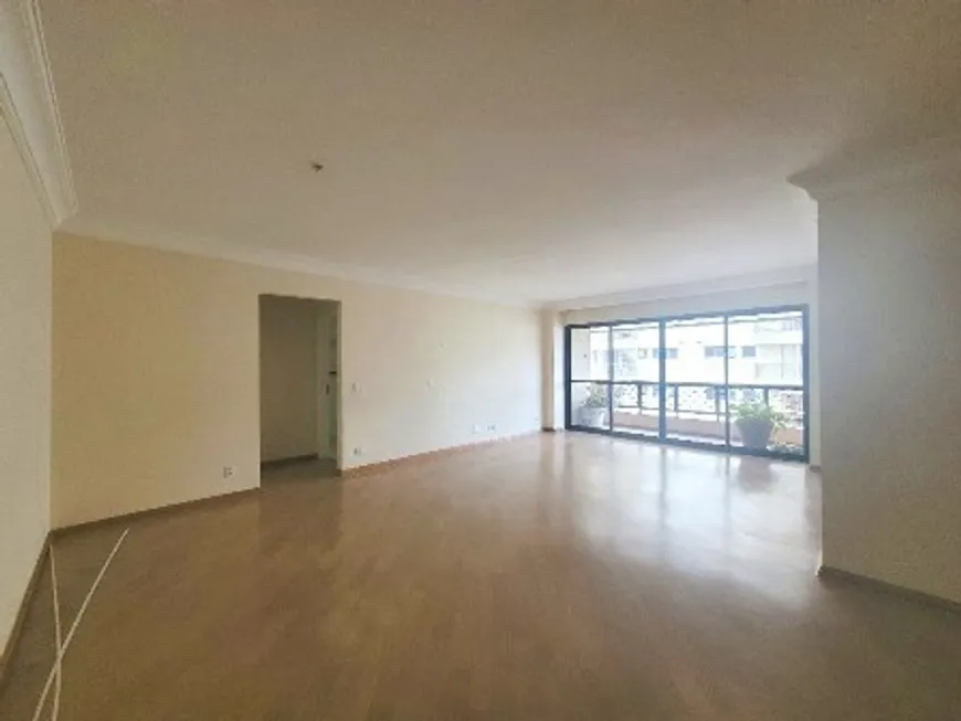 Foto 1 de Apartamento com 3 Quartos para alugar, 163m² em Alphaville Empresarial, Barueri