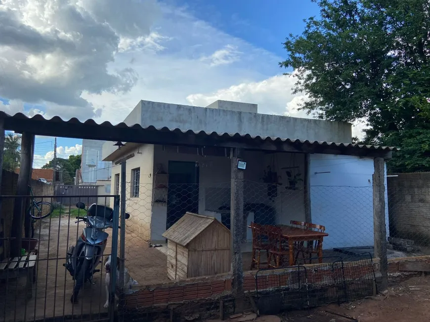 Foto 1 de Fazenda/Sítio com 2 Quartos à venda, 80m² em Estancia Santa Catarina Zona Rural, São José do Rio Preto