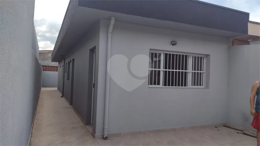 Foto 1 de Casa com 2 Quartos à venda, 89m² em Vila Suíssa, Mogi das Cruzes