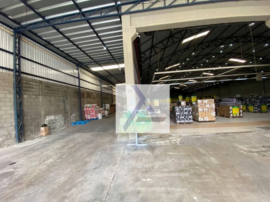 Foto 1 de Galpão/Depósito/Armazém à venda, 3000m² em Jardim Triangulo, Taboão da Serra