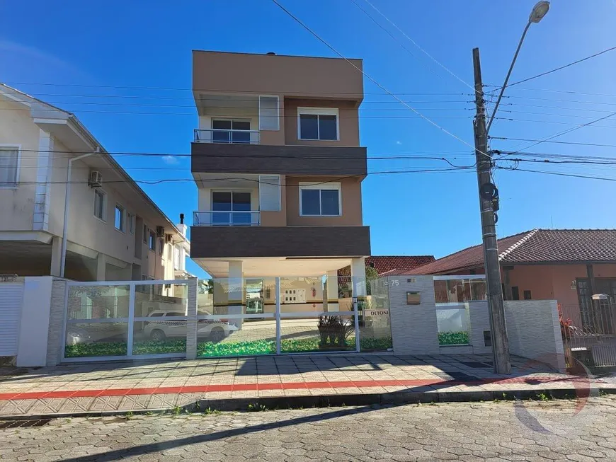 Foto 1 de Apartamento com 2 Quartos à venda, 59m² em Carianos, Florianópolis