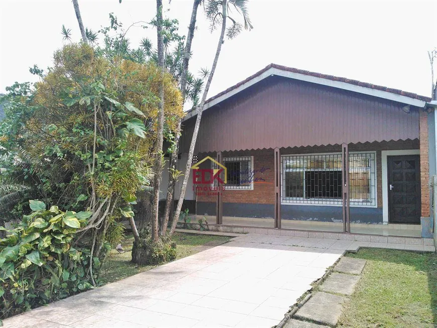 Foto 1 de Casa com 5 Quartos à venda, 260m² em Martim de Sa, Caraguatatuba