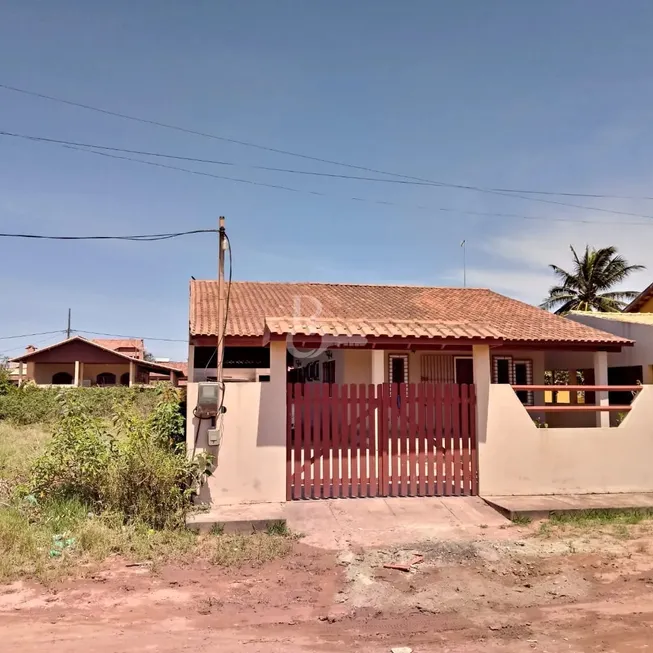 Foto 1 de Casa com 4 Quartos à venda, 230m² em Praia de Santa Clara, São Francisco de Itabapoana