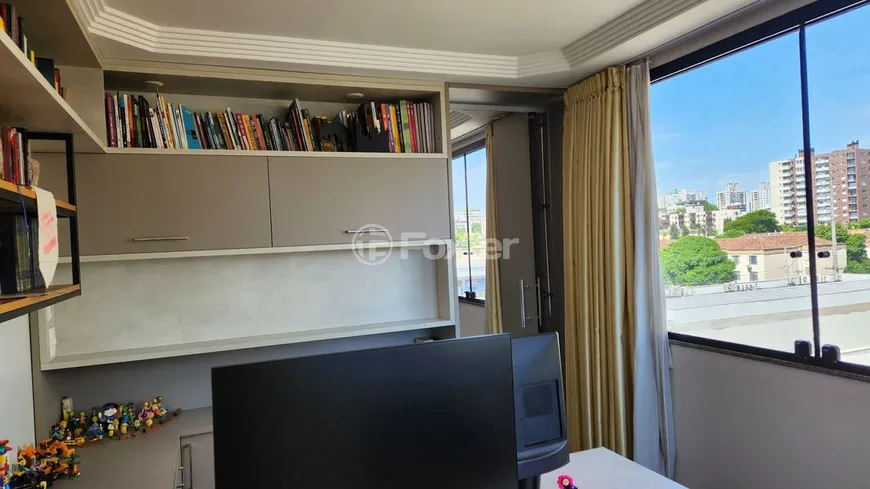 Foto 1 de Apartamento com 3 Quartos à venda, 119m² em Passo da Areia, Porto Alegre