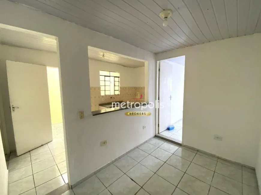 Foto 1 de Casa com 2 Quartos para alugar, 36m² em Vila Palmares, Santo André