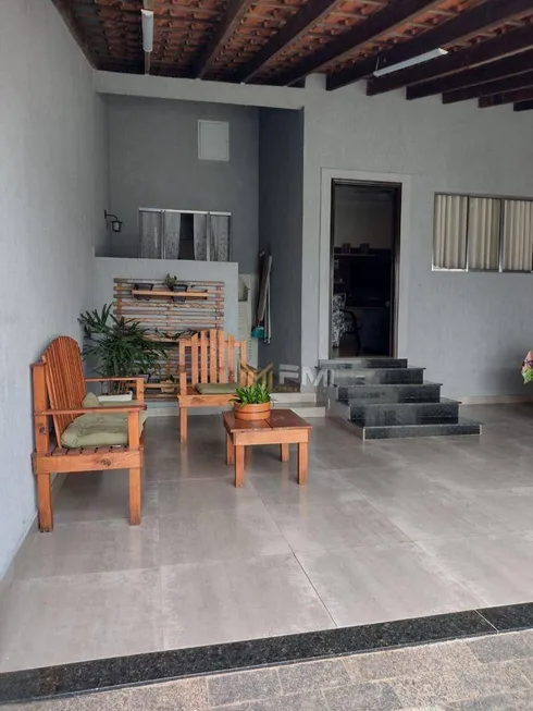 Foto 1 de Casa com 3 Quartos à venda, 176m² em Jardim Campos Verdes, Hortolândia