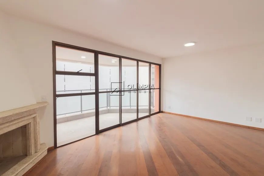 Foto 1 de Apartamento com 3 Quartos à venda, 155m² em Pompeia, São Paulo