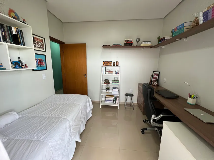 Foto 1 de Casa de Condomínio com 3 Quartos à venda, 280m² em Setor Habitacional Contagem, Brasília